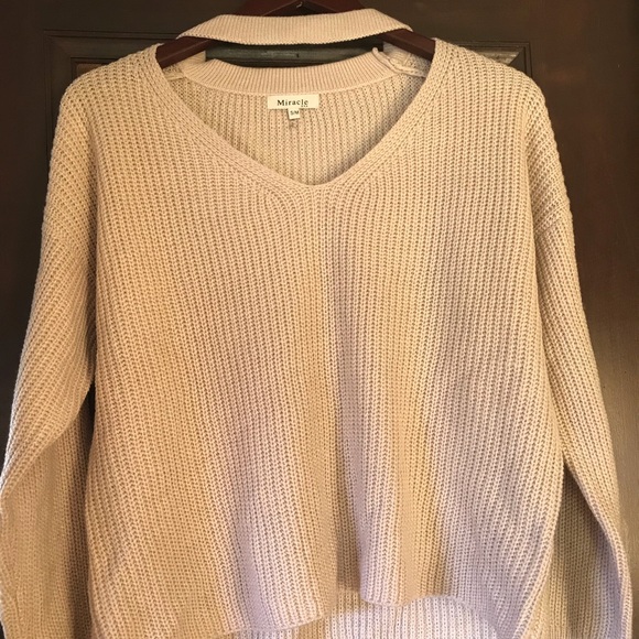 Mock neck cut out sweater - Picture 1 of 3